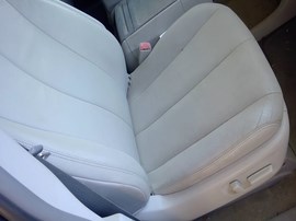 2013 TOYOTA SIENNA. GRAY, XLE MODEL, 3.5L, AT, FWD,   Z26404